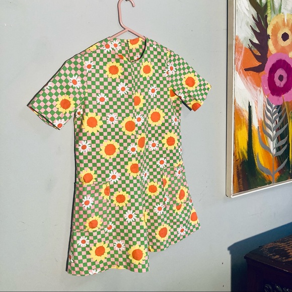 Vintage 60’s Flower Power Romper - Picture 2 of 14